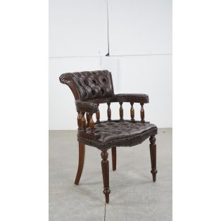кресло кожаное PAC 131 с темно-коричневой кожей